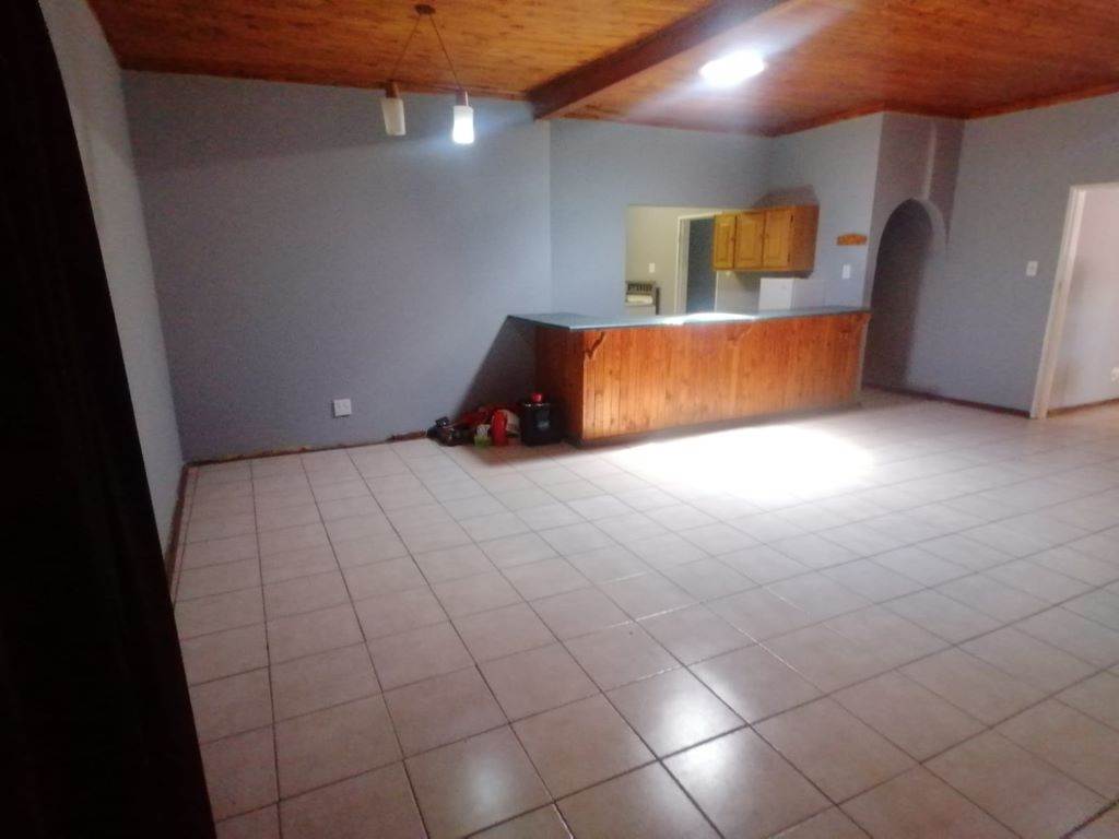 2 Bed Apartment in Delmas photo number 22