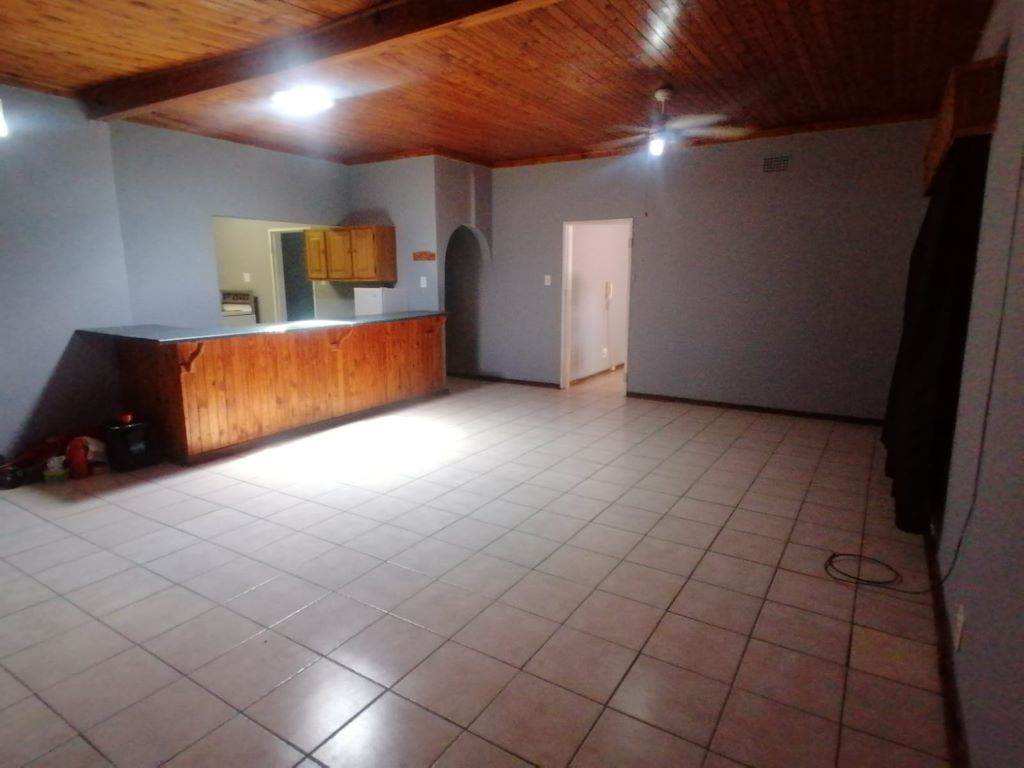 2 Bed Apartment in Delmas photo number 20