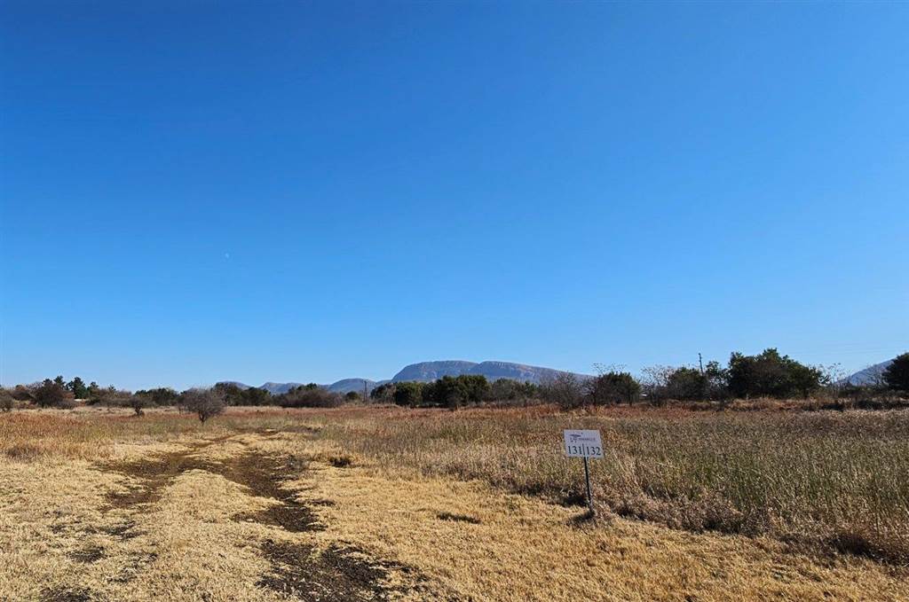 1200 m² Land available in Melodie photo number 1