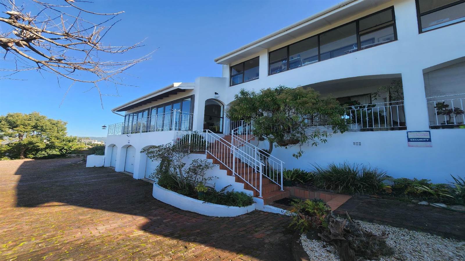3 Bed House in Knysna Heights photo number 4
