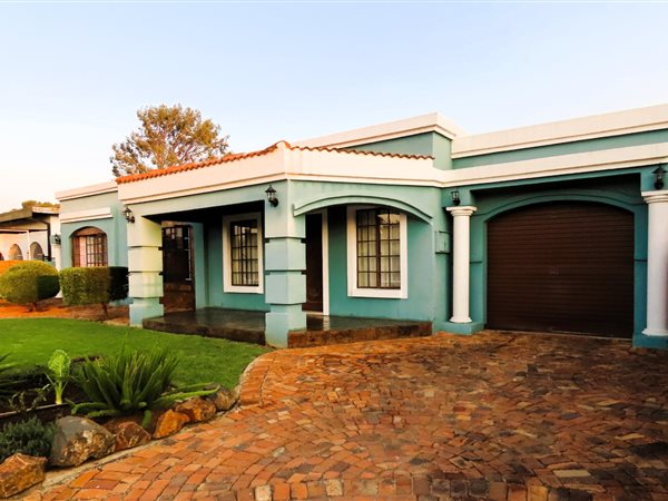 3 Bedroom House 3 Bedroom House