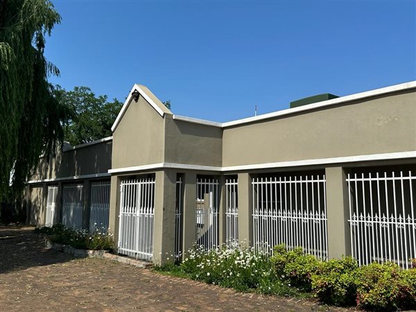 1488 m² Land available in Middelburg Central