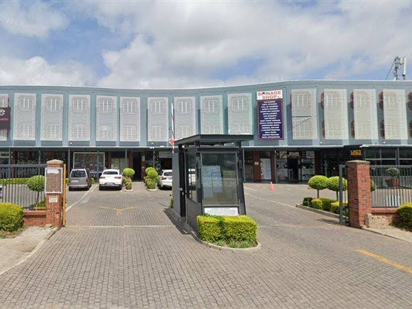 100  m² Commercial space in Robindale