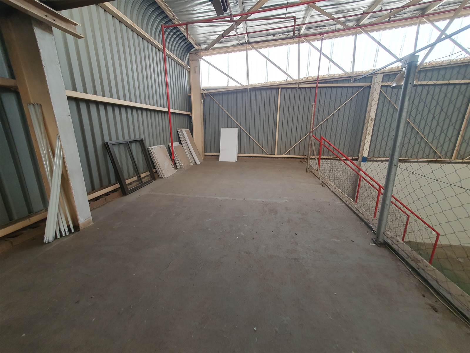 415  m² Industrial space in Selby photo number 10