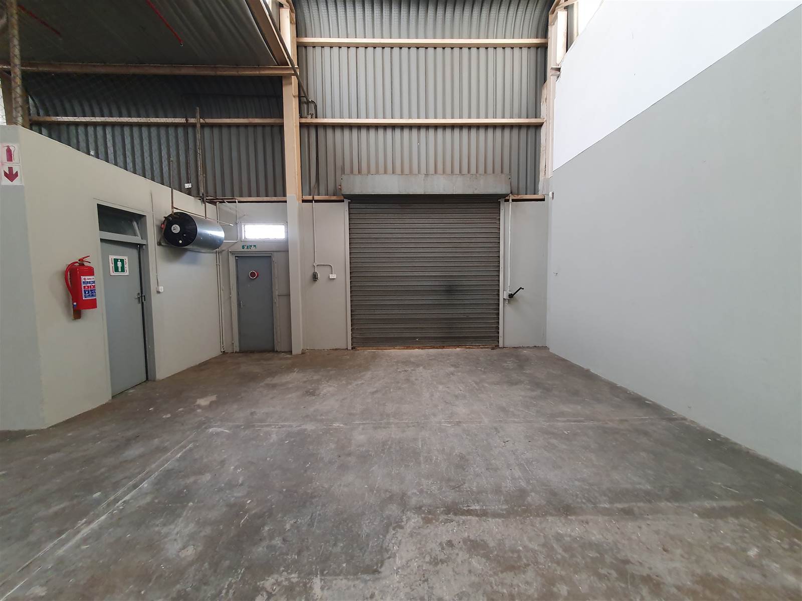 415  m² Industrial space in Selby photo number 15