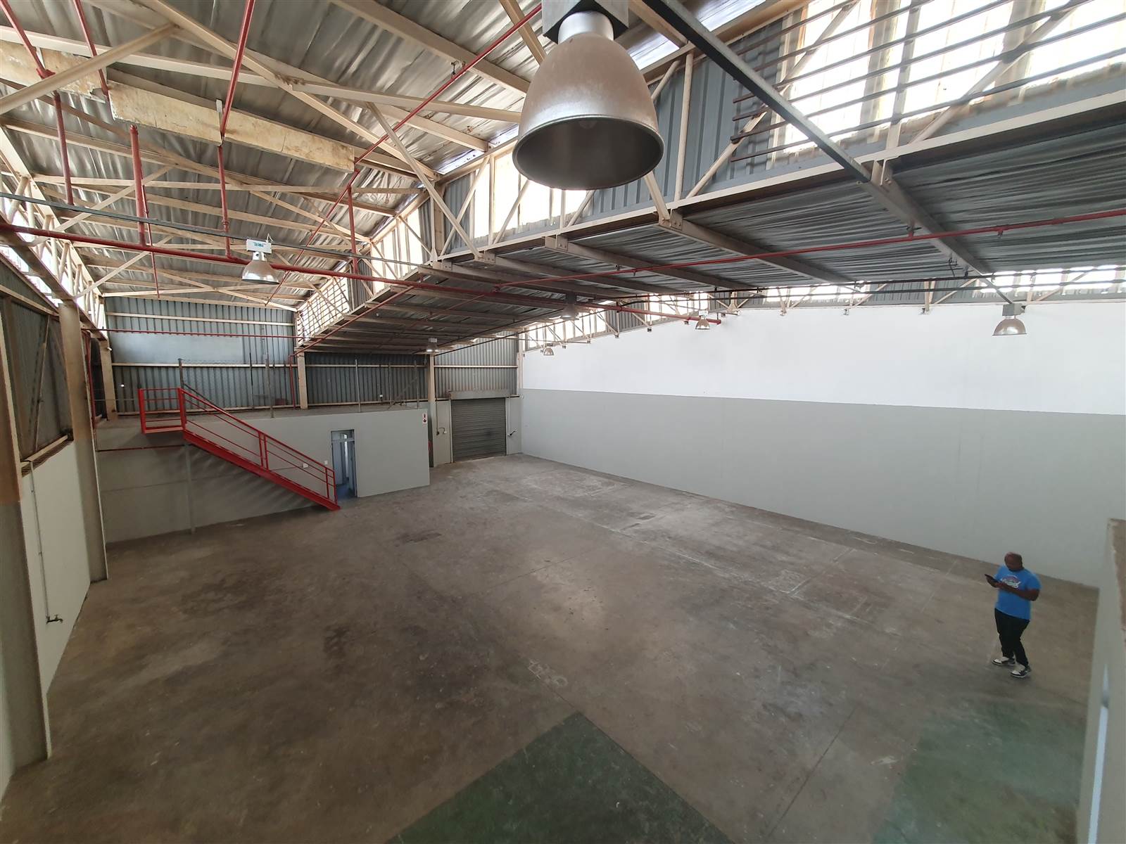 415  m² Industrial space in Selby photo number 11