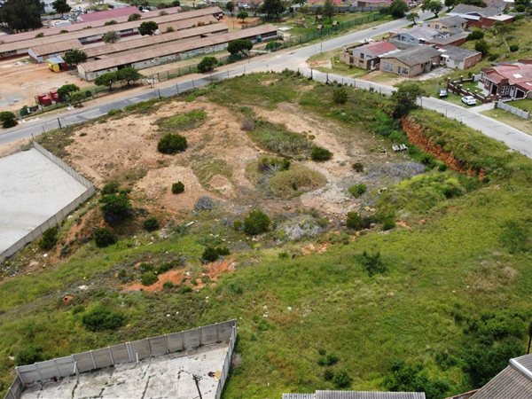 8 638 m² Land