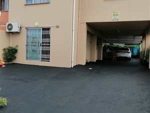 4 Bed House in Westcliff