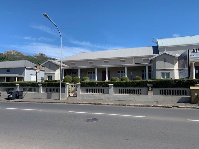 221  m² Office Space in Paarl Central East photo number 1