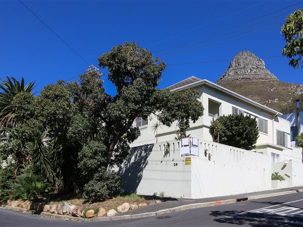 5 Bed House in Fresnaye