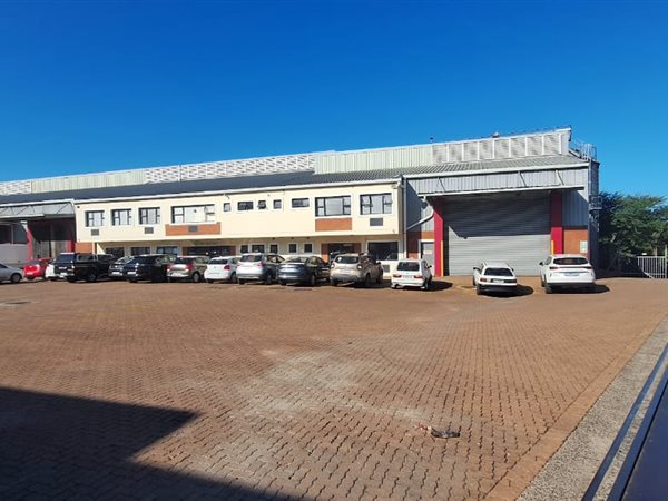 407 m² Industrial space 407 m² Industrial space