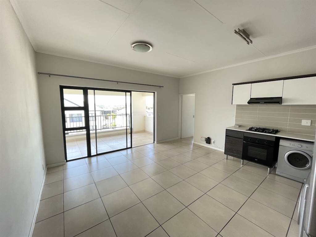 3 Bed Townhouse in Greenstone Hill photo number 9