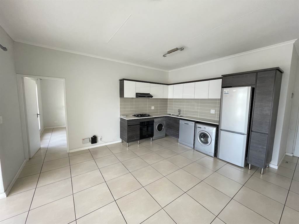 3 Bed Townhouse in Greenstone Hill photo number 10