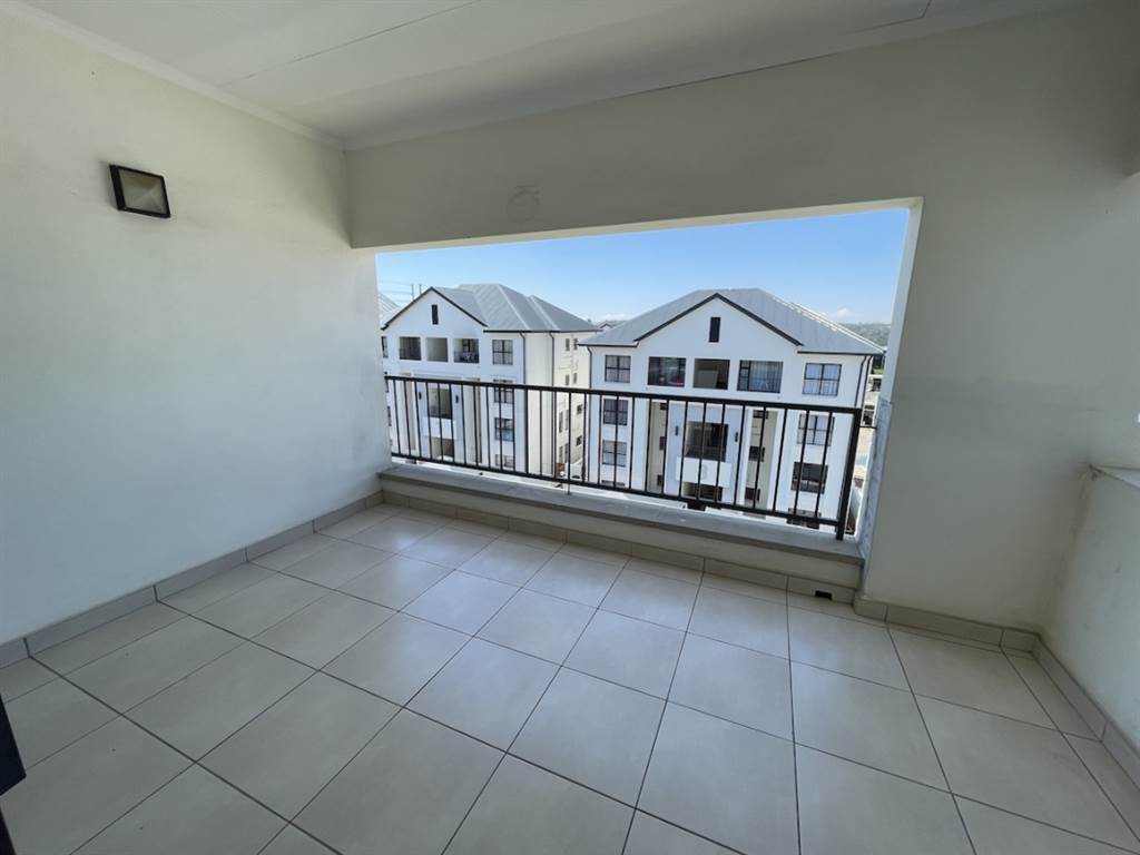 3 Bed Townhouse in Greenstone Hill photo number 14