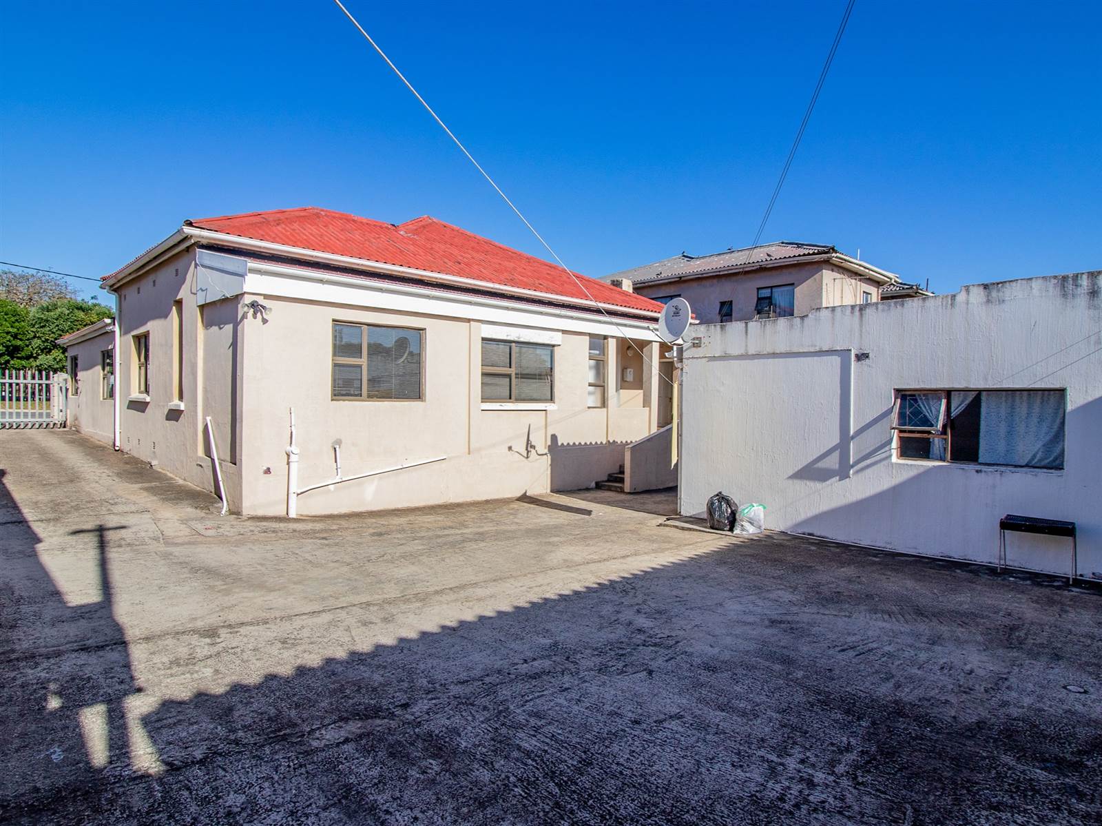 8 Bed House for sale in Quigney T3734993 Private Property