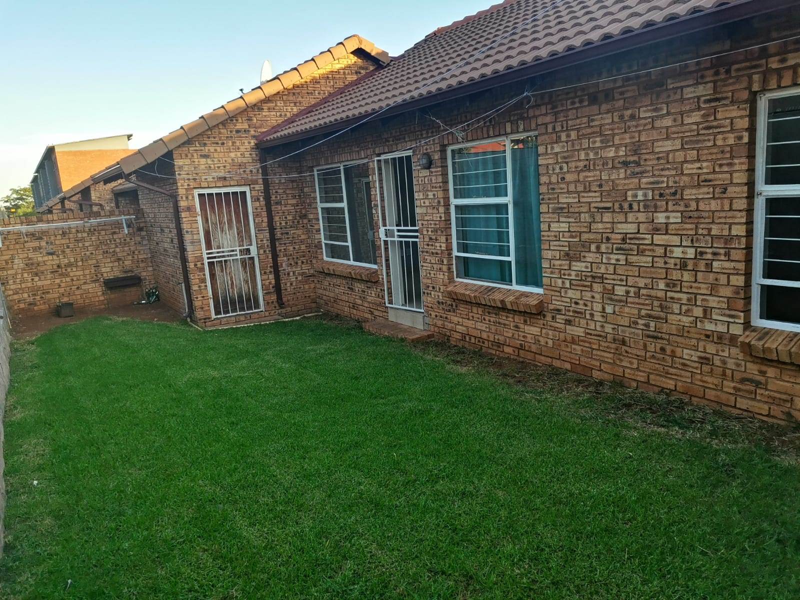 3 Bed Townhouse in Witpoortjie photo number 17