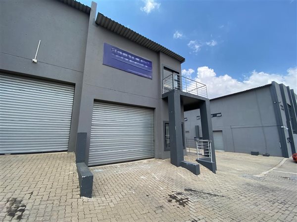 109  m² Industrial space