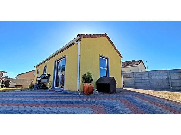 3 Bedroom House 3 Bedroom House