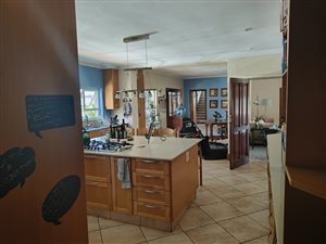 6 Bed House in Klippoortje