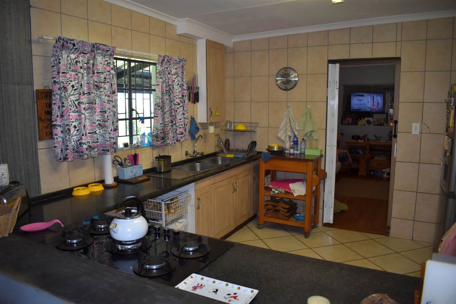 3 Bed House in Dullstroom photo number 2
