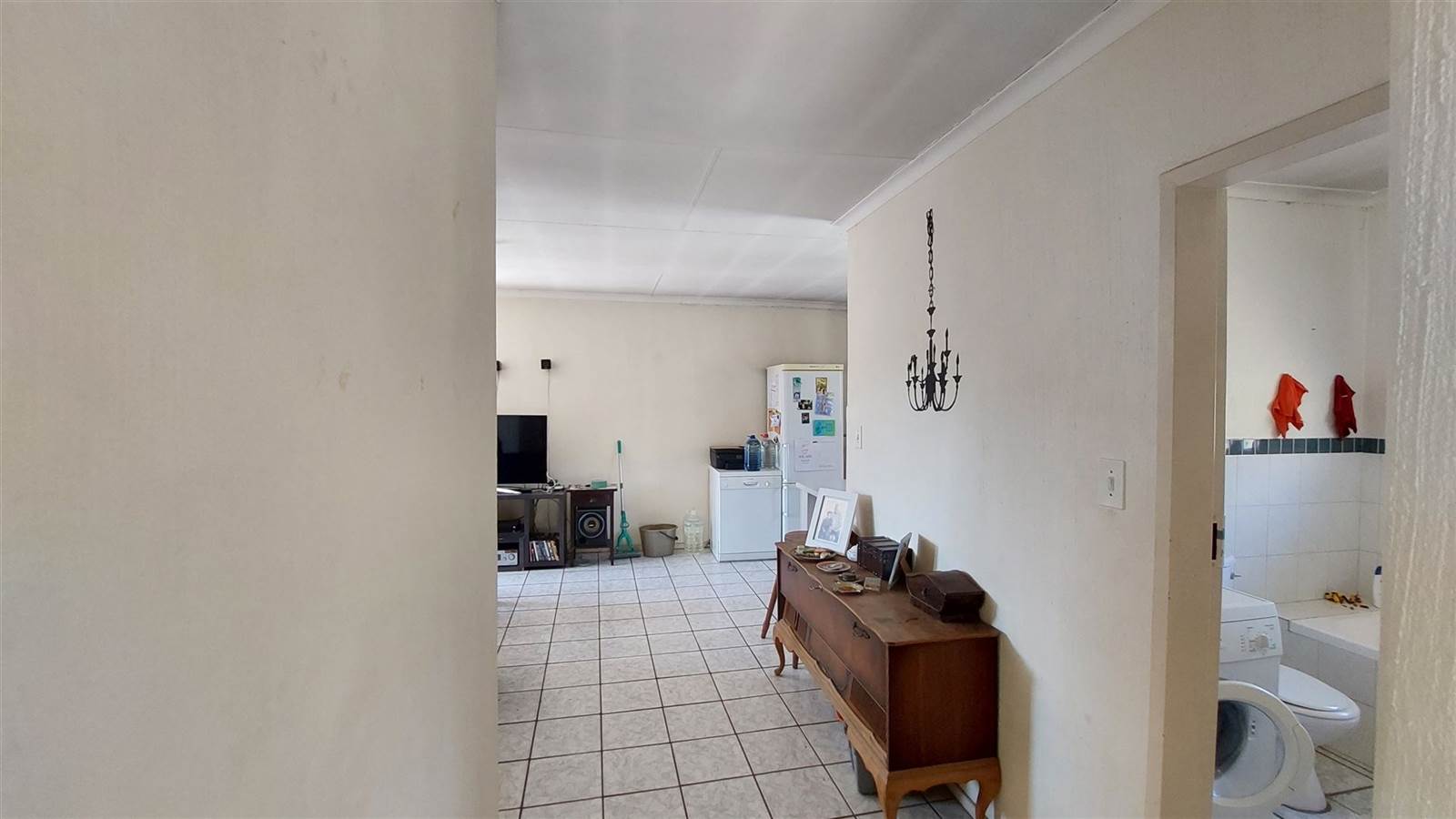 2 Bed Townhouse in Rietfontein photo number 7