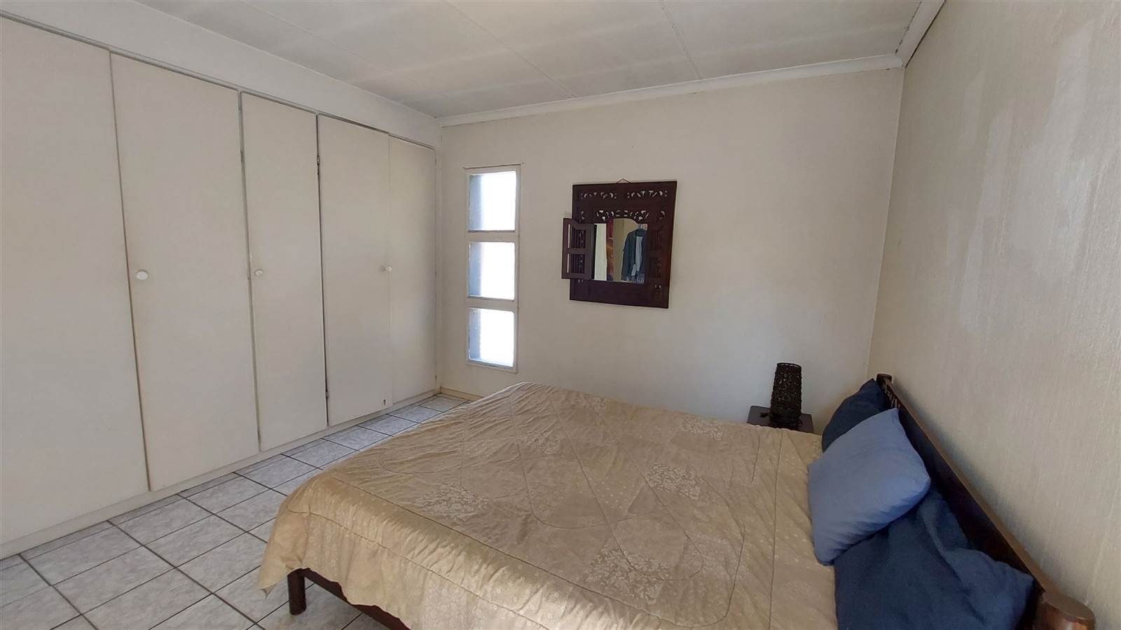 2 Bed Townhouse in Rietfontein photo number 6