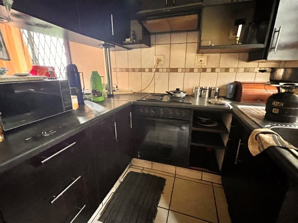 2 Bedroom House 2 Bedroom House