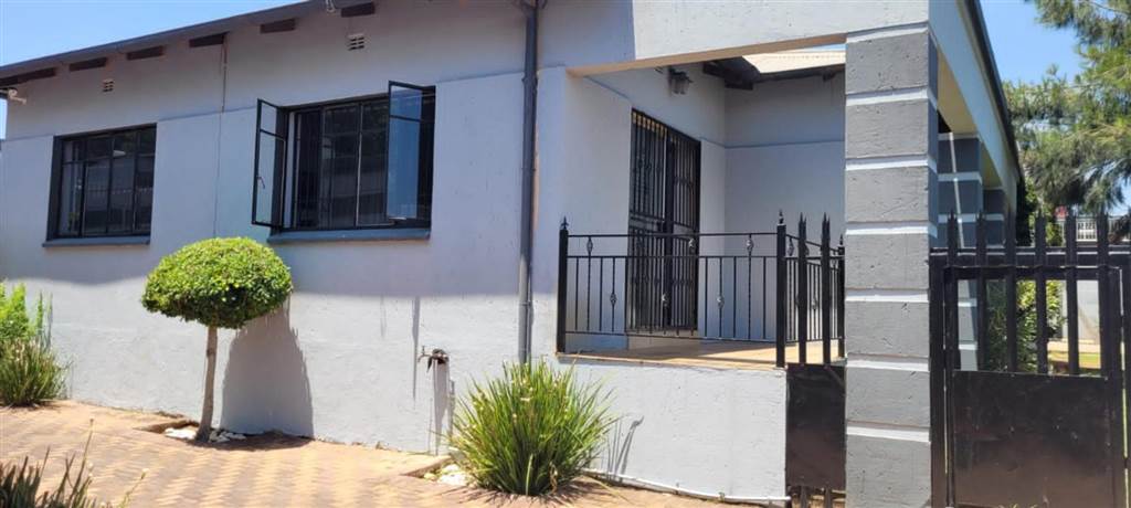 3 Bed House in Edenvale photo number 21