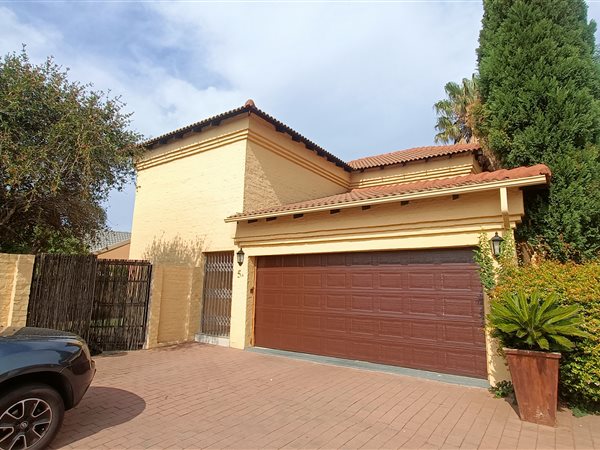 3 Bedroom House 3 Bedroom House