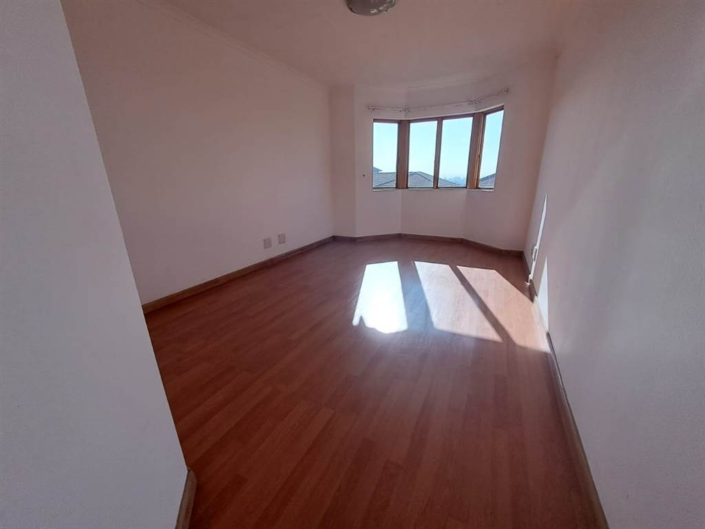 3 Bed Apartment in Meyersdal photo number 7
