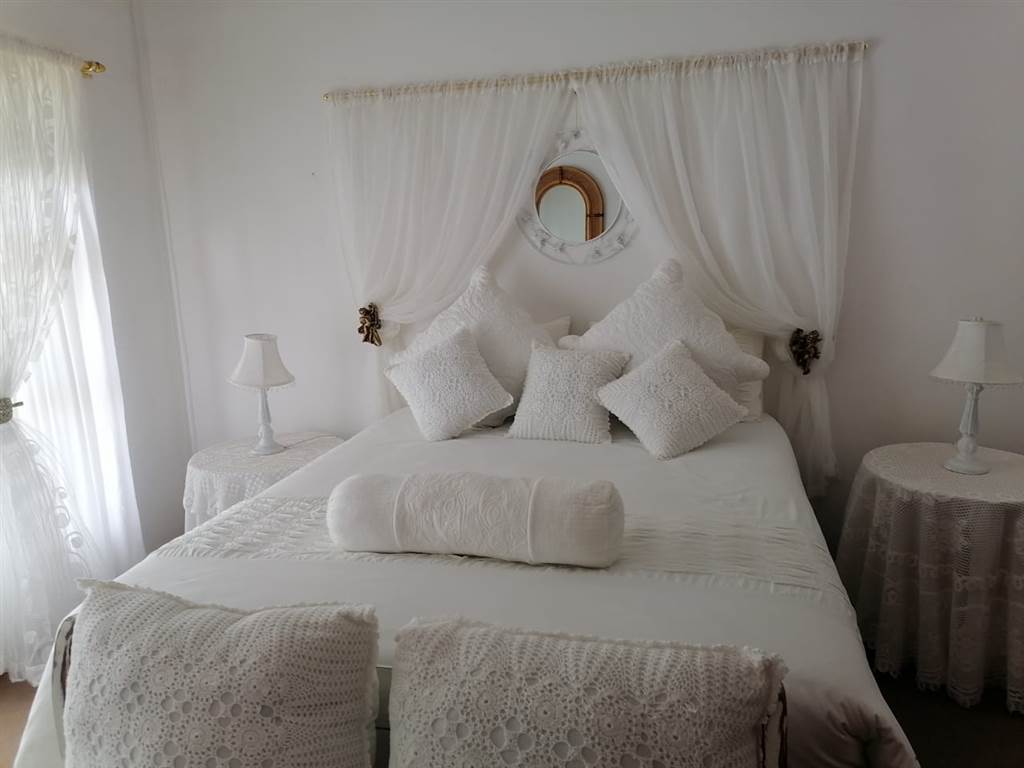 4 Bed House in Port Nolloth photo number 15