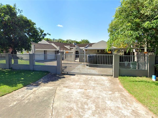3 Bedroom House 3 Bedroom House