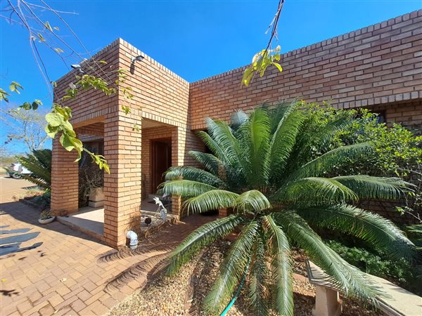 2.2 ha Smallholding 2.2 ha Smallholding