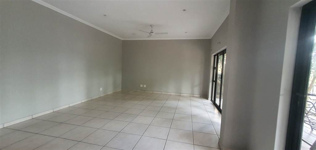 4 Bed House in Shelly Beach photo number 13