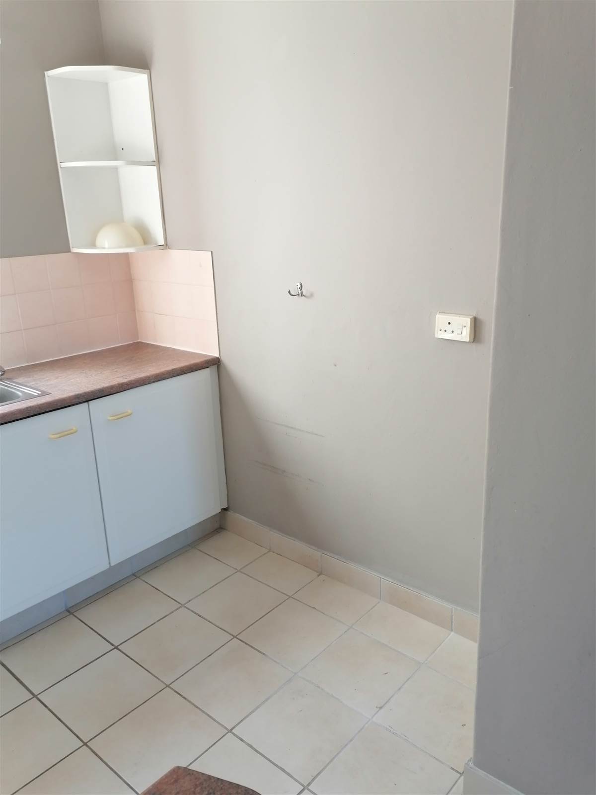 1 Bed Apartment in New Germany photo number 17