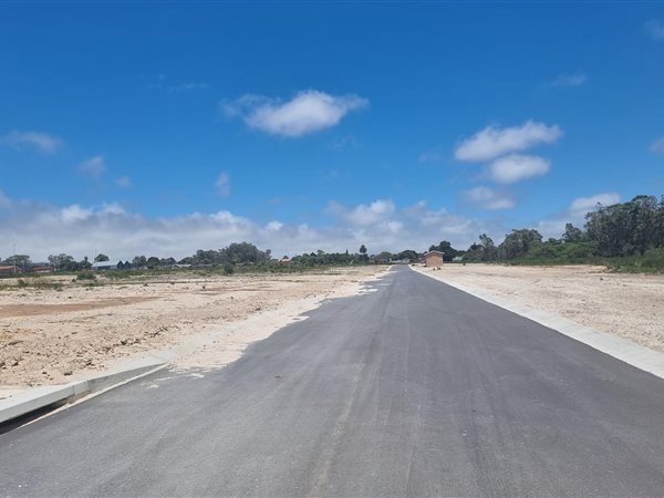 4496 m² Land available in Fairview