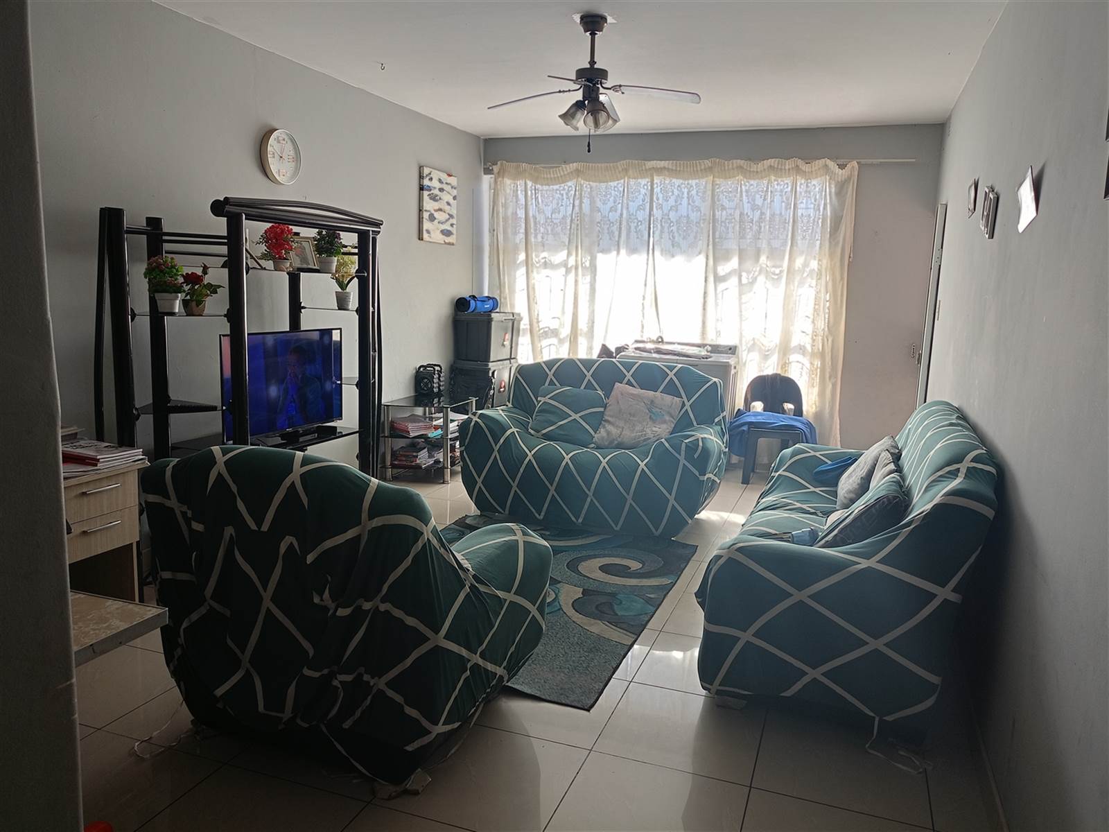2 Bed Flat in Vereeniging Central photo number 3