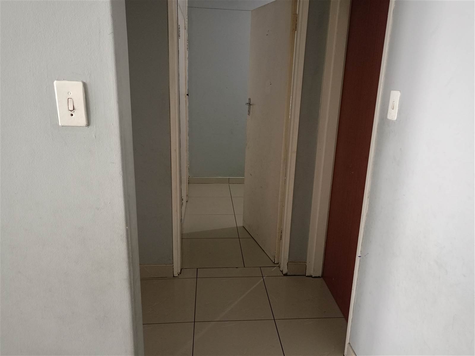 2 Bed Flat in Vereeniging Central photo number 14