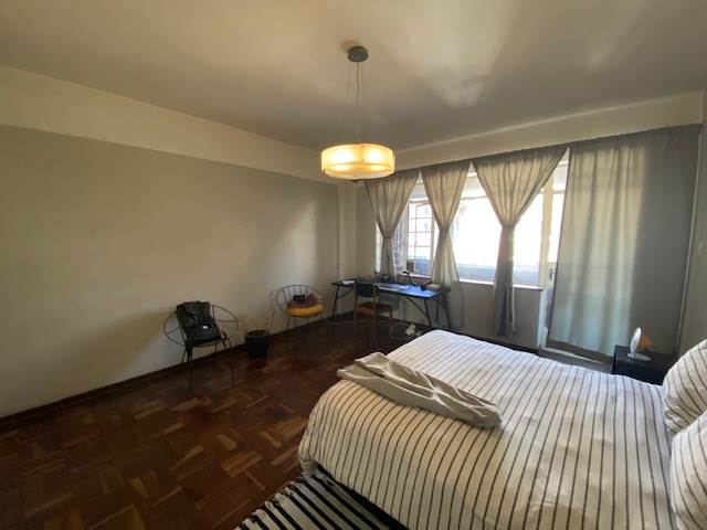1 Bed Apartment in Parktown photo number 14