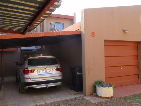 3 Bedroom Duplex 3 Bedroom Duplex