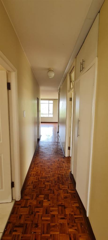 2 Bed Apartment in Musgrave photo number 10