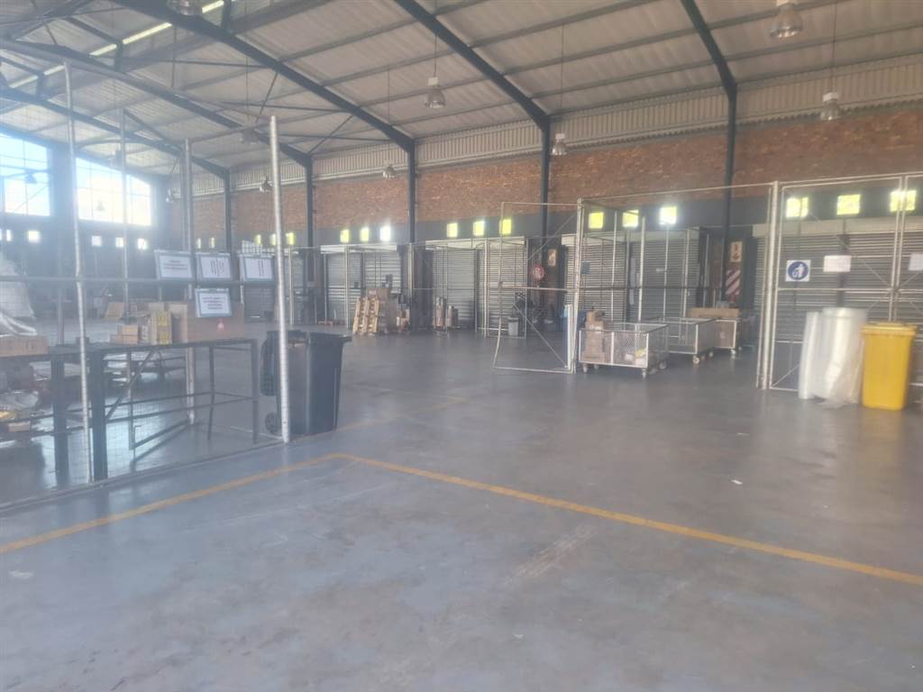 1500  m² Industrial space in Nelspruit Central photo number 4