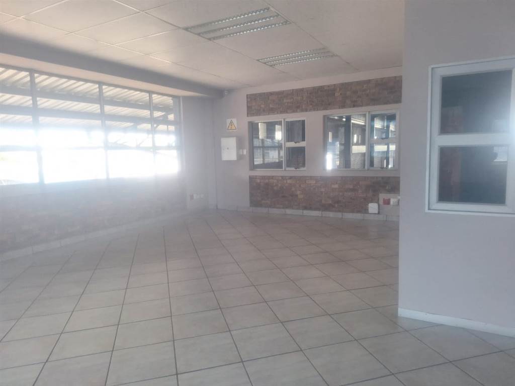 1500  m² Industrial space in Nelspruit Central photo number 8