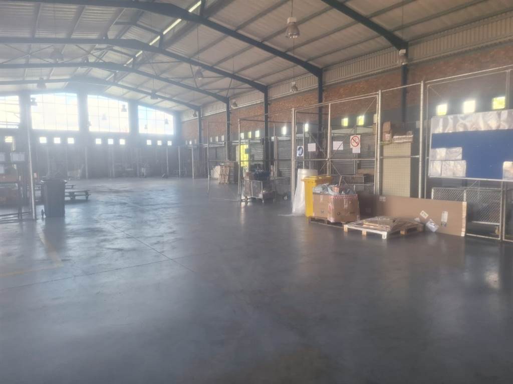 1500  m² Industrial space in Nelspruit Central photo number 2