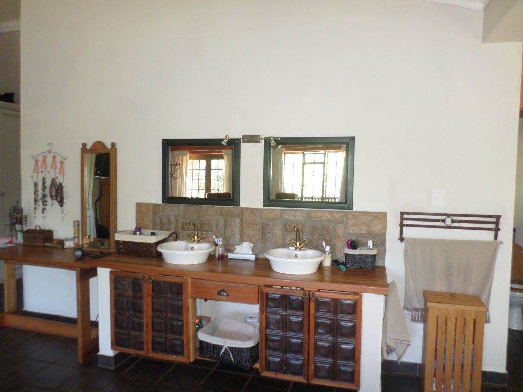 4 Bed House in Tzaneen photo number 27