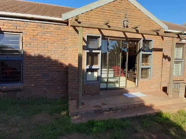 3 Bedroom House 3 Bedroom House