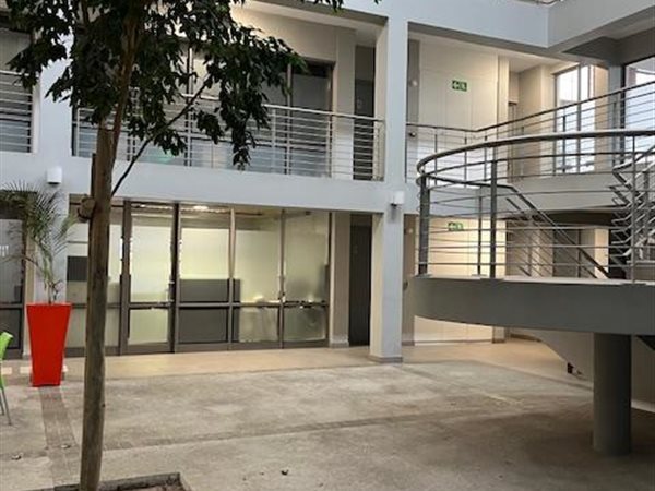 302  m² Office Space in Parklands