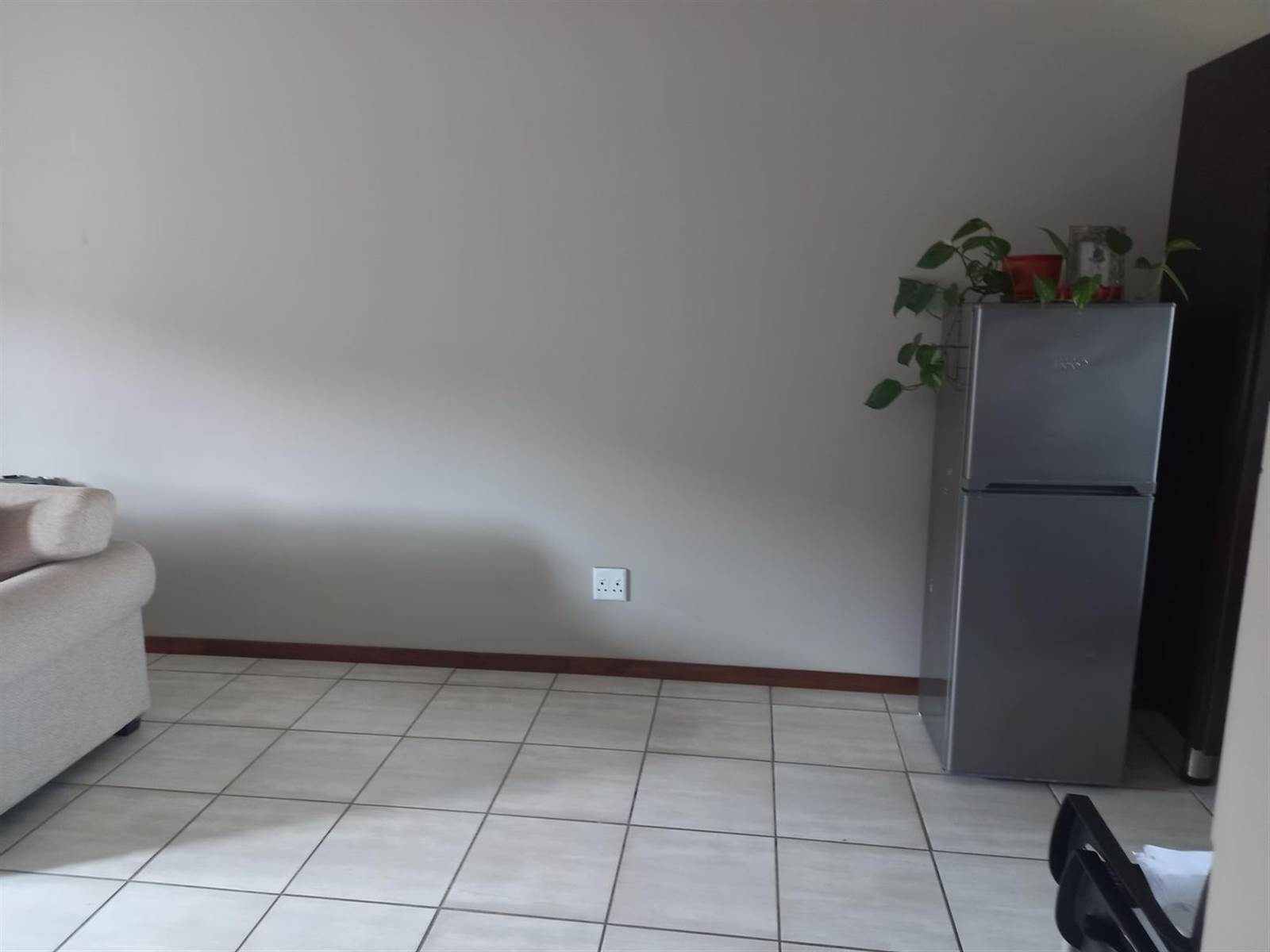 2 Bed Apartment in Trichardt photo number 9