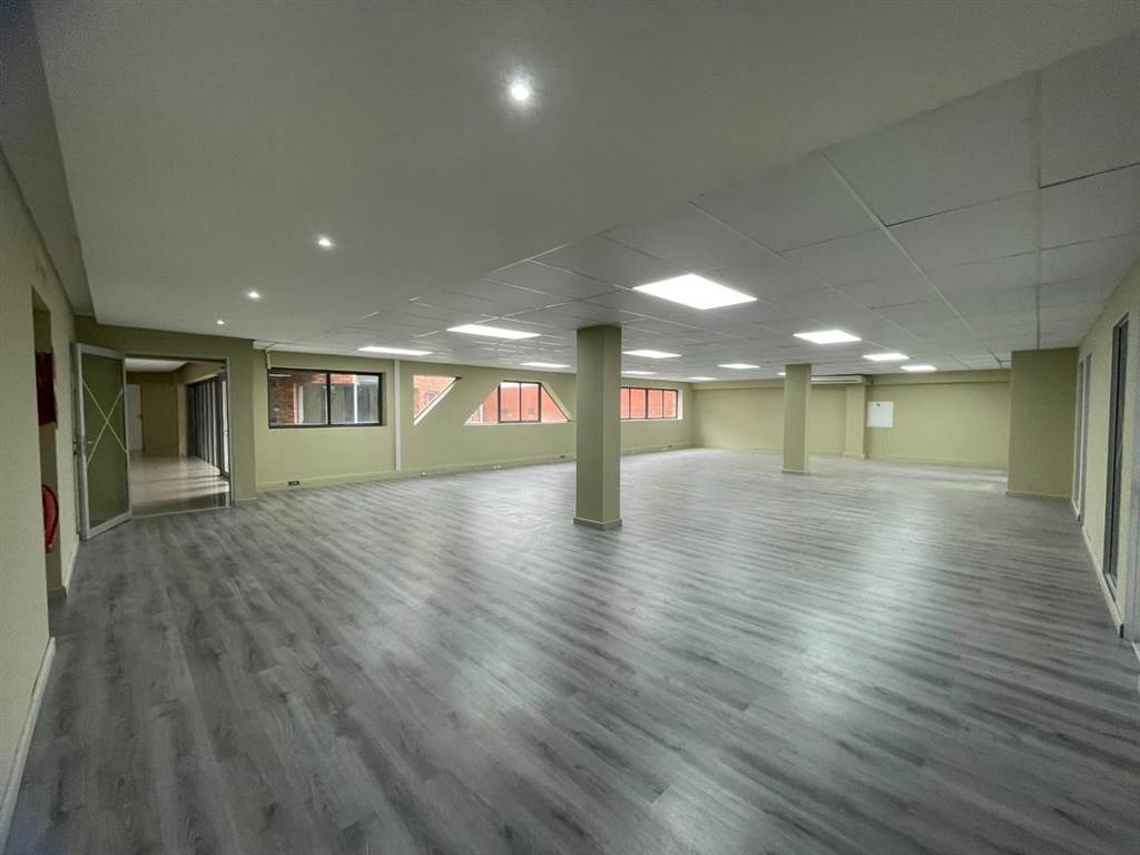 255  m² Commercial space in Ferndale photo number 14
