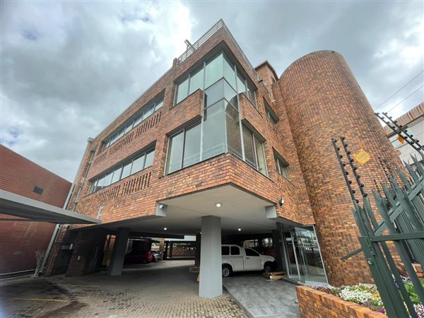 255  m² Commercial space in Ferndale